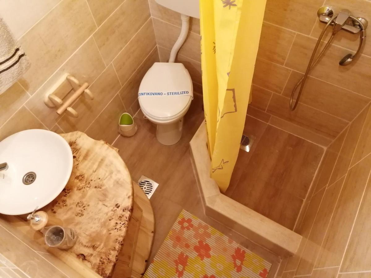 Apartmani Zuti Leptir Vrdnik Eksteriør billede