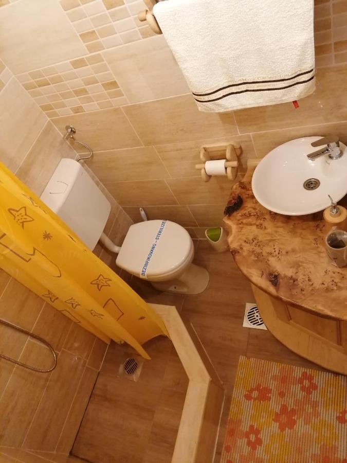 Apartmani Zuti Leptir Vrdnik Eksteriør billede